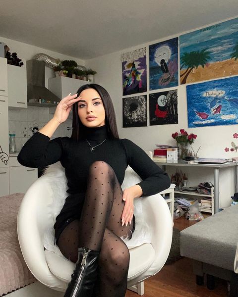 Шлюхи города: глазами тех, кто не предлагает сюжета 0743982297yabpfleq